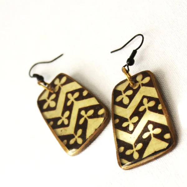 Earrings Vignette